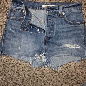 Levi Shorts